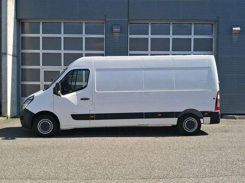 Gebraucht Opel Movano 150 PS (110 kW) 2022 Mineral/polar weiss (055p) Van