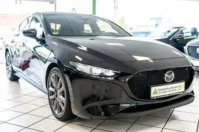 Gebraucht Mazda 3 Selection 186 PS (136 kW) 2021 Schwarz Limousine