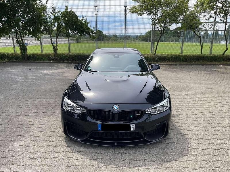 Schwarz Gebraucht 2015 BMW M4 M Performance Coupé | 52.900 € (Fairer Preis) - Bild 1/4