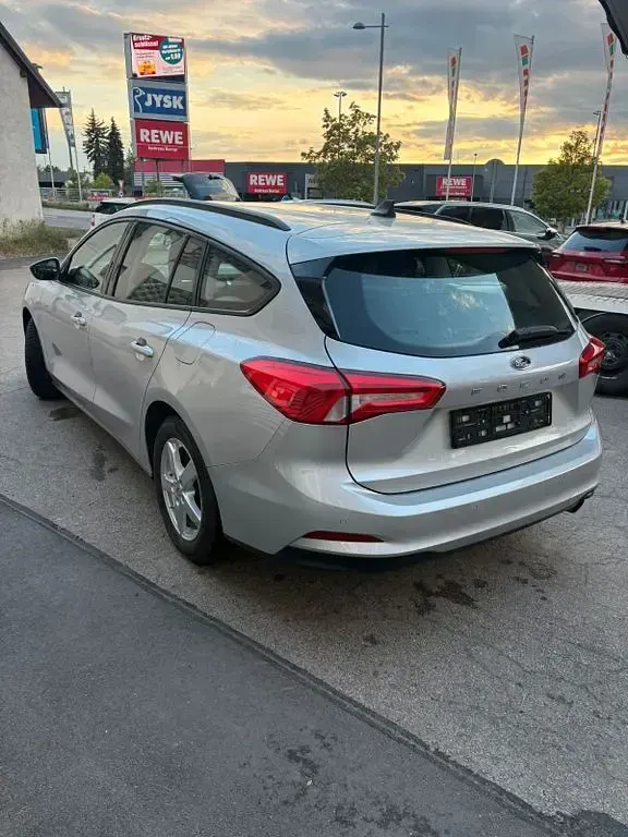 Used Ford Focus Trend 101 HP (74 kW) 2020 Silver Sedan