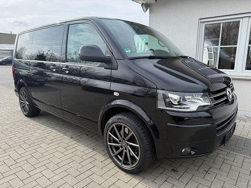 Gebraucht VW Multivan 179 PS (131 kW) 2015 Schwarz Van