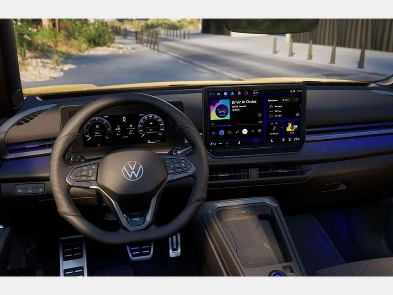 Neu VW T-Roc R-line 150 PS (110 kW) 2026 Canary yellow uni SUV