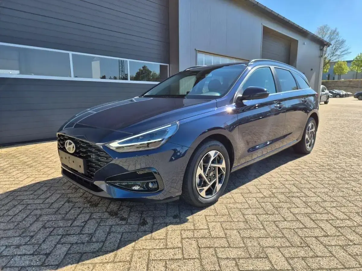 Neu Hyundai i30 Trend 150 PS (110 kW) 2026 Sailing blue Kombi