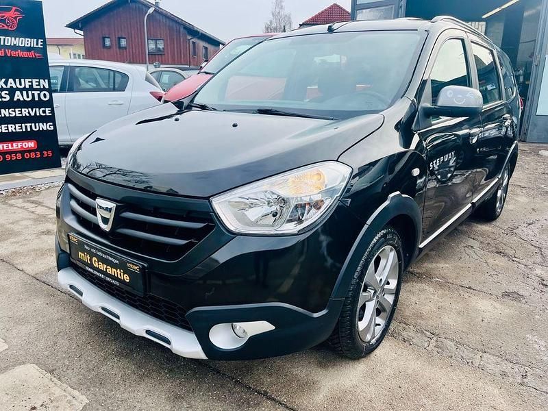 Gebraucht Dacia Lodgy Stepway 116 PS (85 kW) 2016 Schwarz Van / Kleinbus