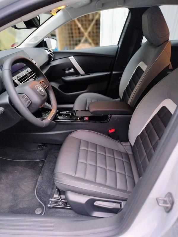 Gebraucht Citroën C4 136 PS (100 kW) 2025 Weiß SUV