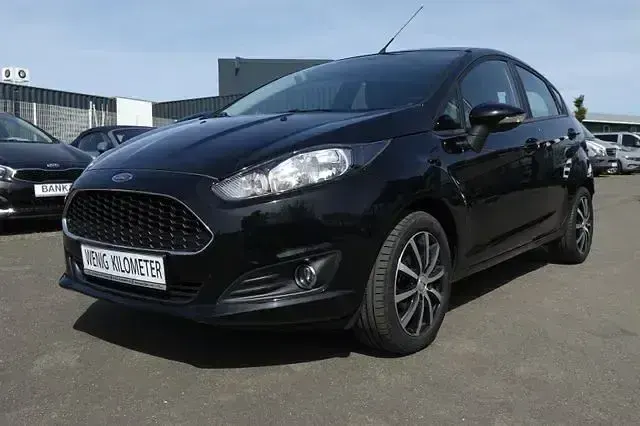 Gebraucht Ford Fiesta Celebration 101 PS (74 kW) 2016 Schwarz Kleinwagen