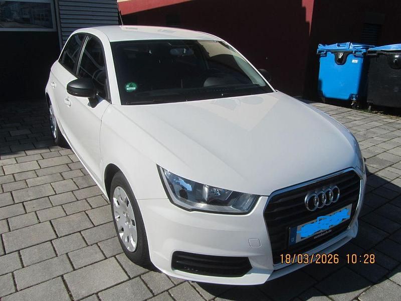 Gebraucht Audi A1 Sportback Design 95 PS (69 kW) 2016 Weiß Kleinwagen