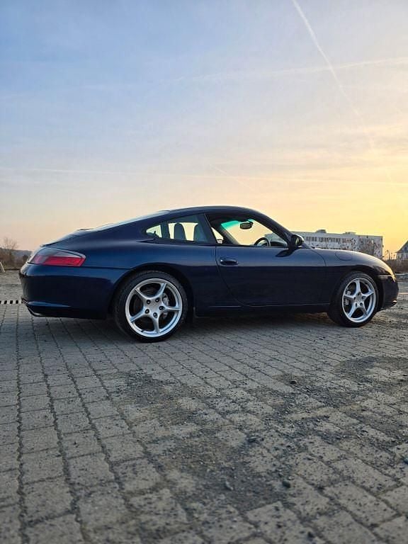 Second-hand Porsche 996 320 CP (235 kW) 2002 Albastru Coupe