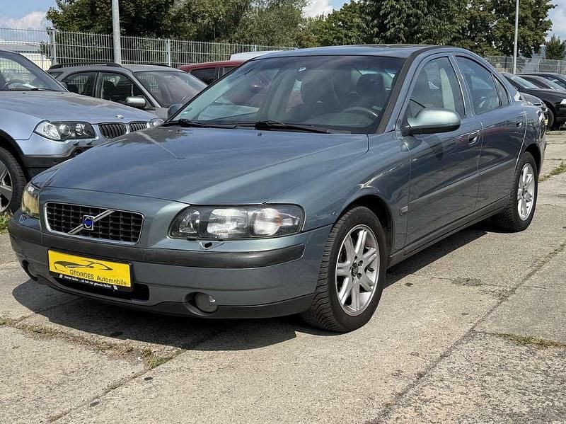 Grün Gebraucht 2001 Volvo S60 Limousine | 1.190 € (Superpreis) - Bild 1/4
