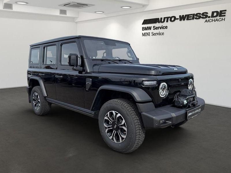 Neu BAW 212 166 PS (122 kW) 2025 Grau SUV