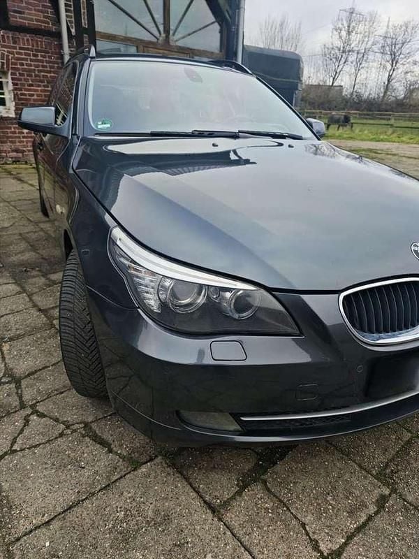 Grau Gebraucht 2009 BMW 520 Kombi | 4.500 € (Guter Preis) - Bild 1/4