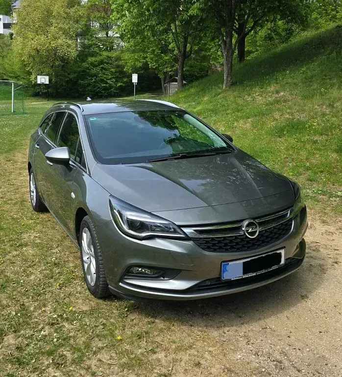 Gebraucht Opel Astra 136 PS (100 kW) 2018 Grau Kombi
