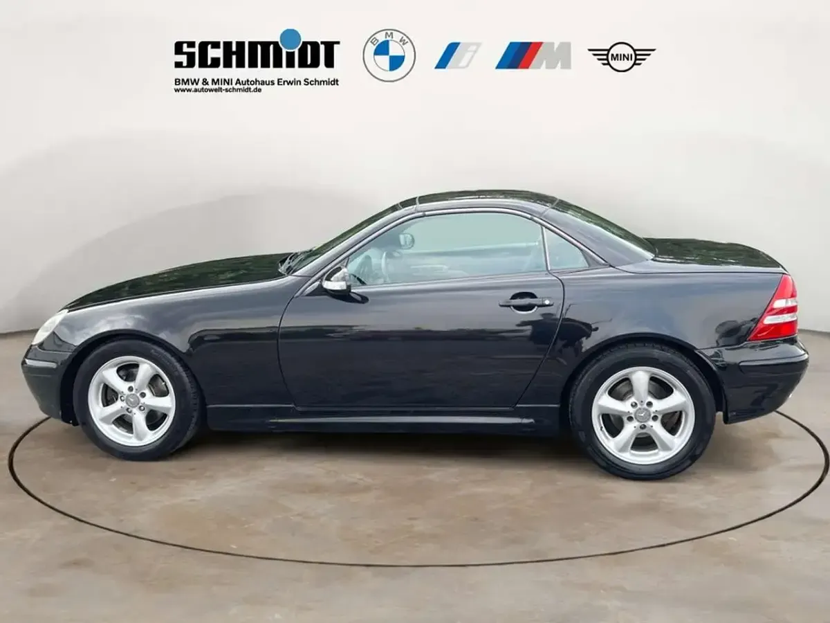 Gebraucht Mercedes SLK230 197 PS (144 kW) 2003 Obsidianschwarz metallic Cabrio