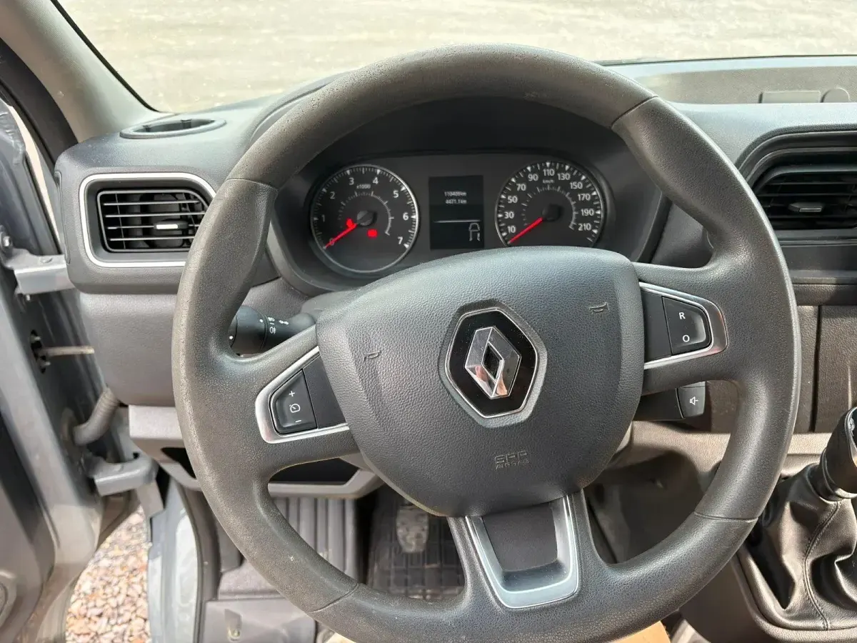 Gebraucht Renault Master 150 PS (110 kW) 2021 Grau Van / Kleinbus