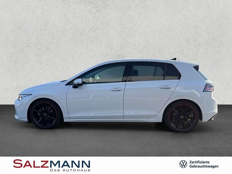 Neu VW Golf VIII Sportline 150 PS (110 kW) 2025 Pure white Limousine