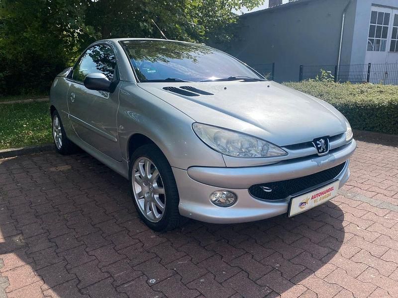 Gebraucht Peugeot 206 CC 109 PS (80 kW) 2003 Grau Cabrio
