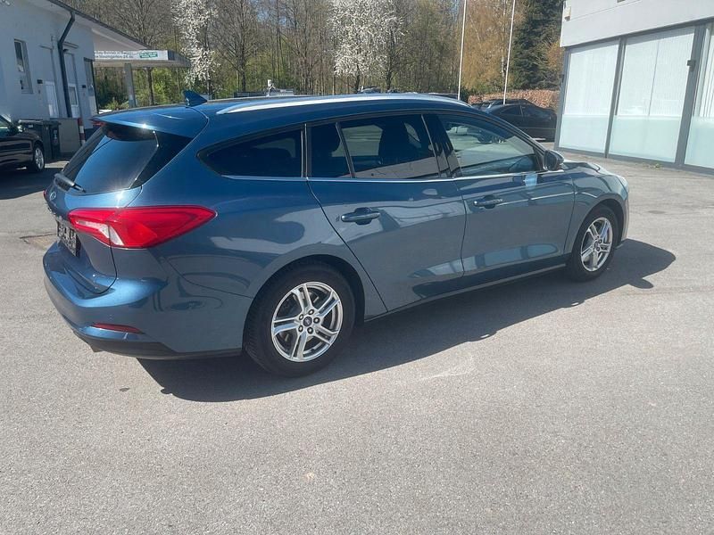 Gebraucht Ford Focus Cool & Connect 120 PS (88 kW) 2020 Blau Kombi
