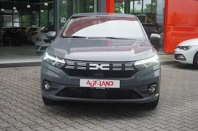 Gebraucht Dacia Sandero Expression 91 PS (66 kW) 2023 Grau Kleinwagen