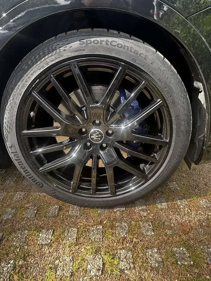 Gebraucht Maserati Levante 349 PS (256 kW) 2021 Schwarz SUV