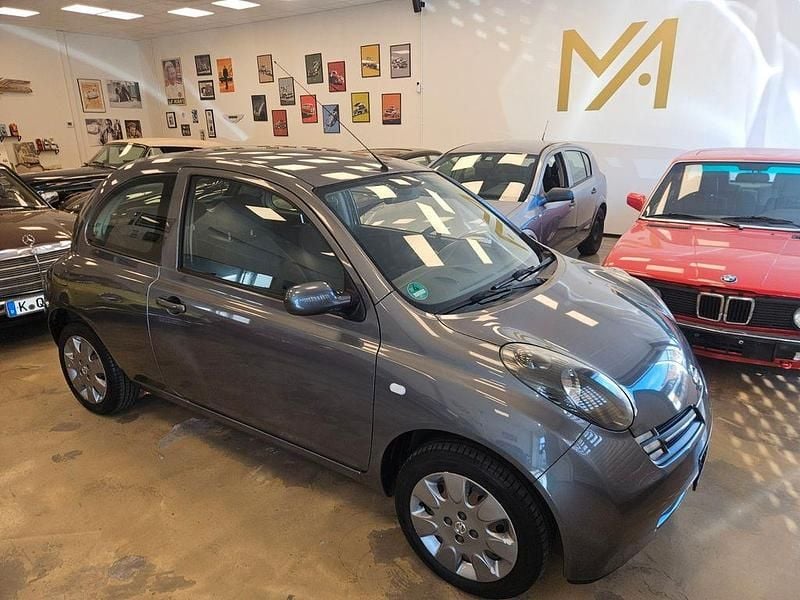 Grau Gebraucht 2005 Nissan Micra City Kleinwagen | 3.350 € - Bild 1/4