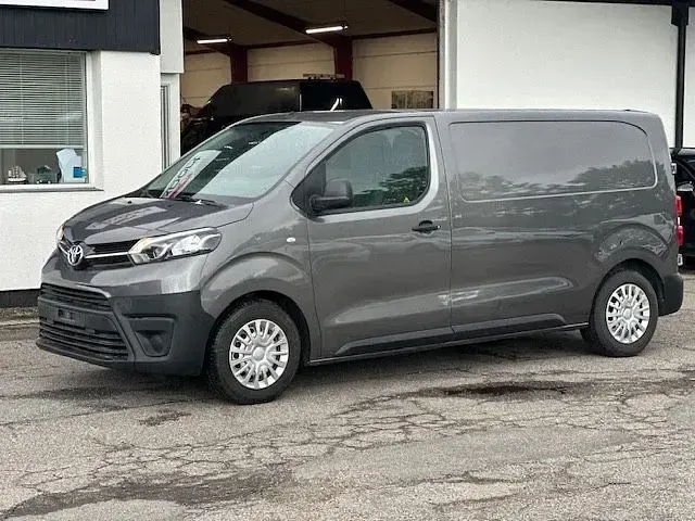 Gebraucht Toyota Proace 116 PS (85 kW) 2018 Grau Van / Kleinbus