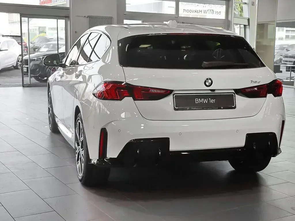 Ny BMW 118 Efficient Dynamics 150 HK (110 kW) 2026 Hvid Hatchback