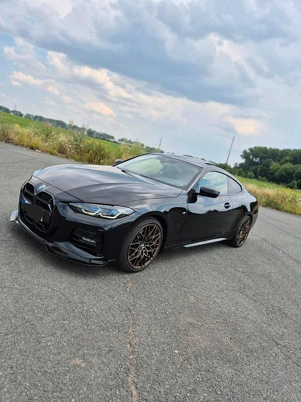 Schwarz Gebraucht 2022 BMW 430 M Sport Coupé | 46.800 € (Teuer) - Bild 1/4