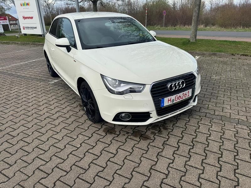 Gebraucht Audi A1 S-Line 122 PS (89 kW) 2010 Weiß Kleinwagen