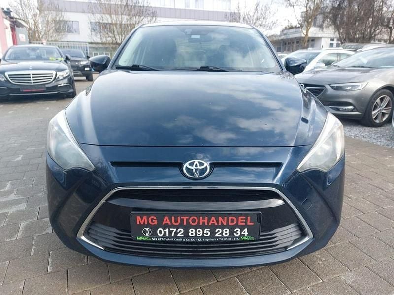 Gebraucht Toyota Yaris 107 PS (78 kW) 2018 Blau Limousine