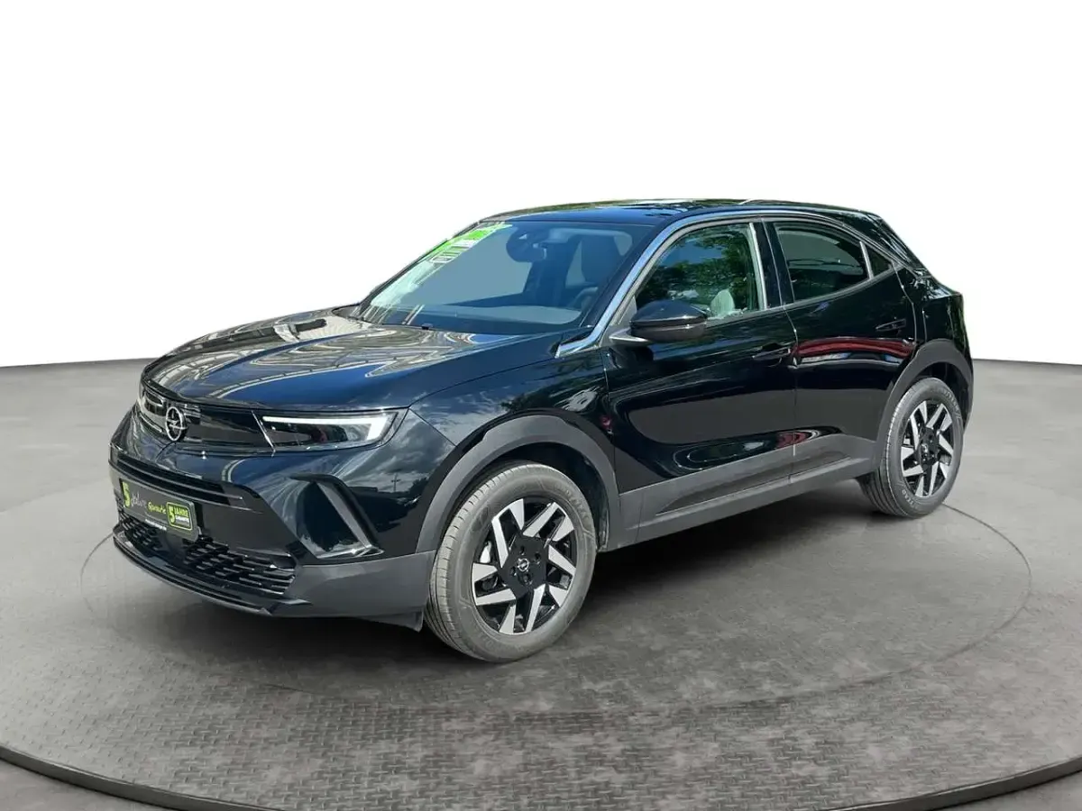 Gebraucht Opel Mokka Elegance 101 PS (74 kW) 2024 Lackierung schwarz perla nera/ SUV