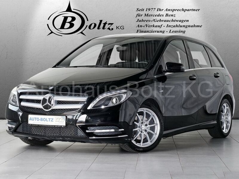 Schwarz Gebraucht 2012 Mercedes B200 Van / Kleinbus | 13.990 € (Fairer Preis) - Bild 1/4
