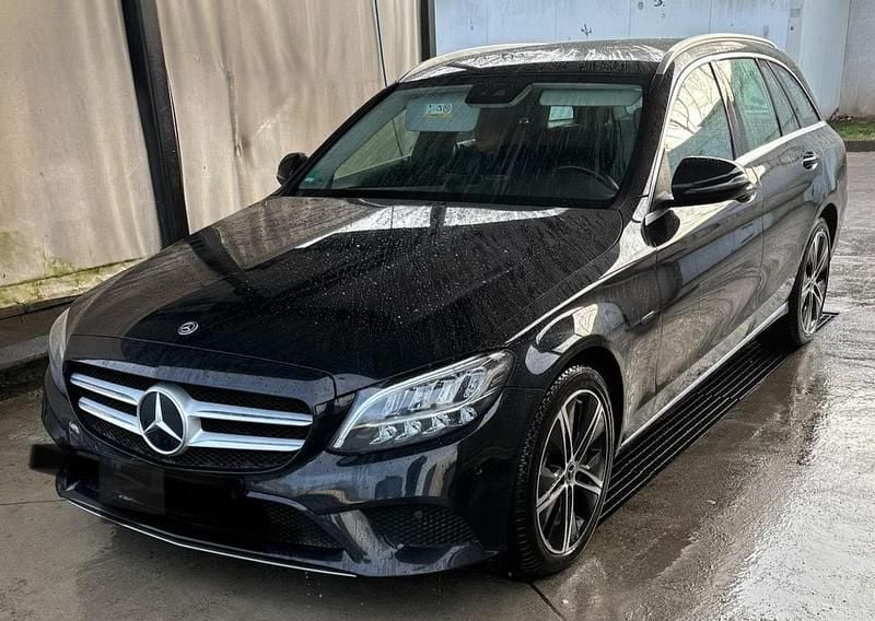 Gebraucht Mercedes E300 194 PS (142 kW) 2020 Schwarz Kombi