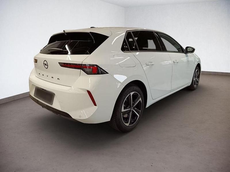 Gebraucht Opel Astra GS Line 131 PS (96 kW) 2024 Weiß Limousine