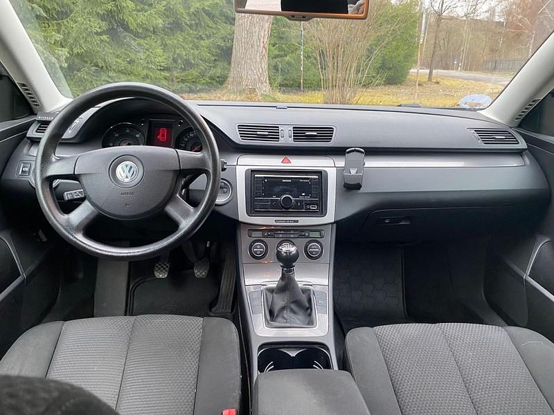 Gebraucht VW Passat 140 PS (102 kW) 2007 Silber Kombi