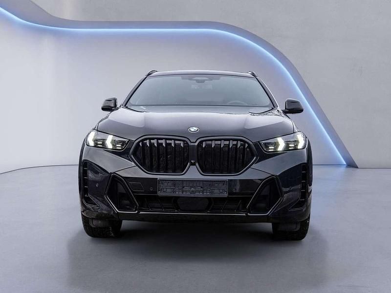 Gebraucht BMW X6 M Sport 352 PS (258 kW) 2024 Black sapphire SUV
