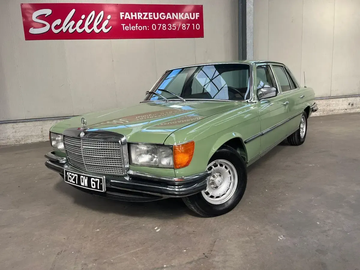 Gebraucht Mercedes S280 160 PS (117 kW) 1973 Grün Limousine