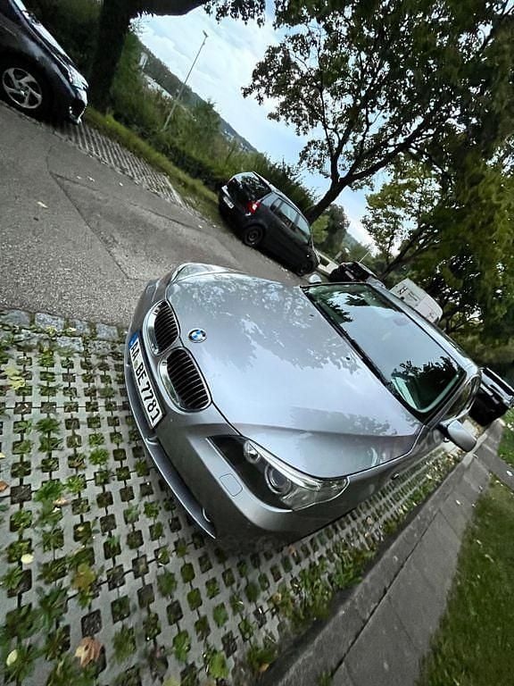 Gebraucht BMW 523 177 PS (130 kW) 2006 Grau Limousine