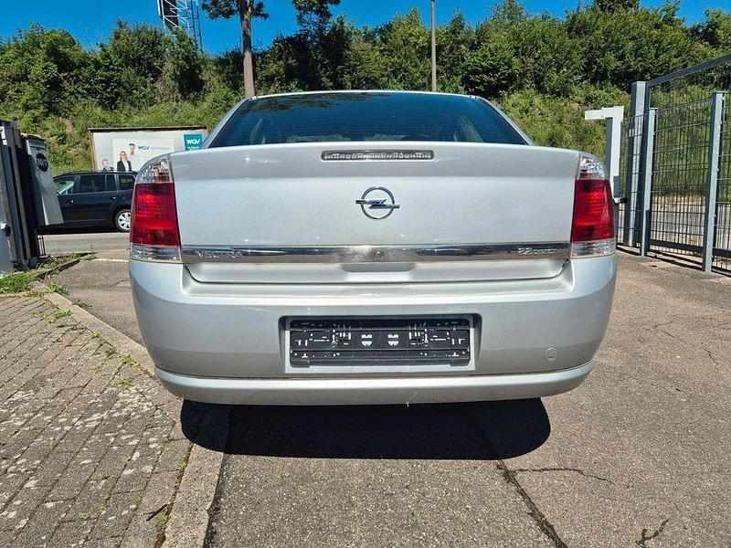 Gebraucht Opel Vectra Edition 155 PS (114 kW) 2006 Silber Limousine