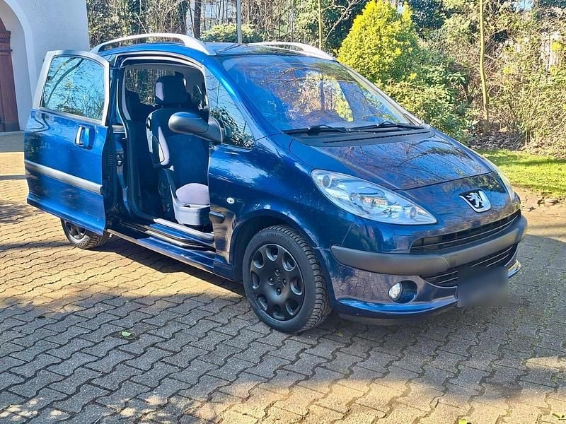 Gebraucht Peugeot 1007 73 PS (53 kW) 2008 Blau Van / Kleinbus