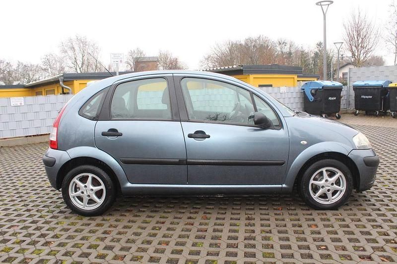 Gebraucht Citroën C3 Advance 68 PS (50 kW) 2006 Grau Limousine