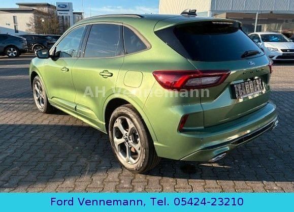 Neu Ford Kuga ST-Line 186 PS (136 kW) 2025 Grün SUV