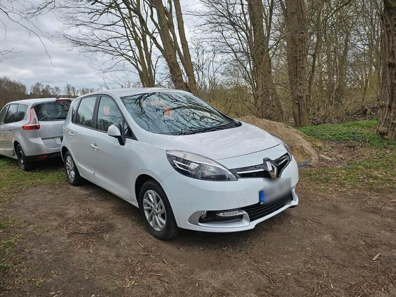 Weiß Gebraucht 2014 Renault Scénic III Van / Kleinbus | 5.000 € (Superpreis) - Bild 1/4