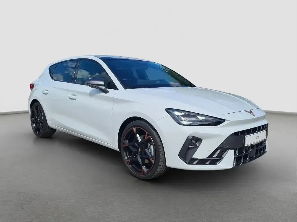 Gebraucht Cupra Leon 204 PS (150 kW) 2025 Weiß Limousine