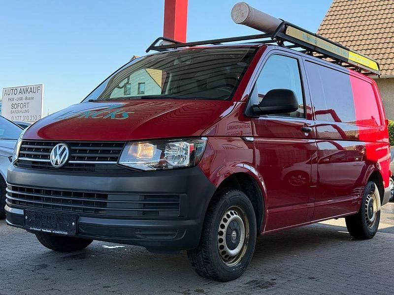 Gebraucht VW Transporter 102 PS (75 kW) 2018 Rot Van