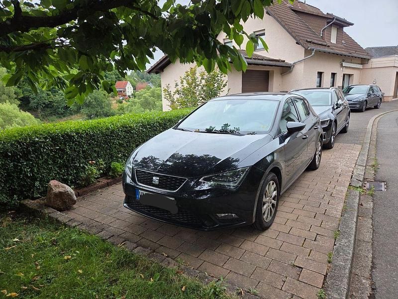 Schwarz Gebraucht 2016 Seat Leon Limousine | 7.990 € (Fairer Preis) - Bild 1/4