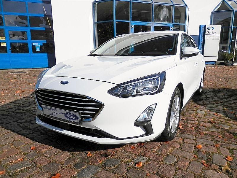Weiß Gebraucht 2020 Ford Focus Limousine | 16.490 € (Guter Preis) - Bild 1/4