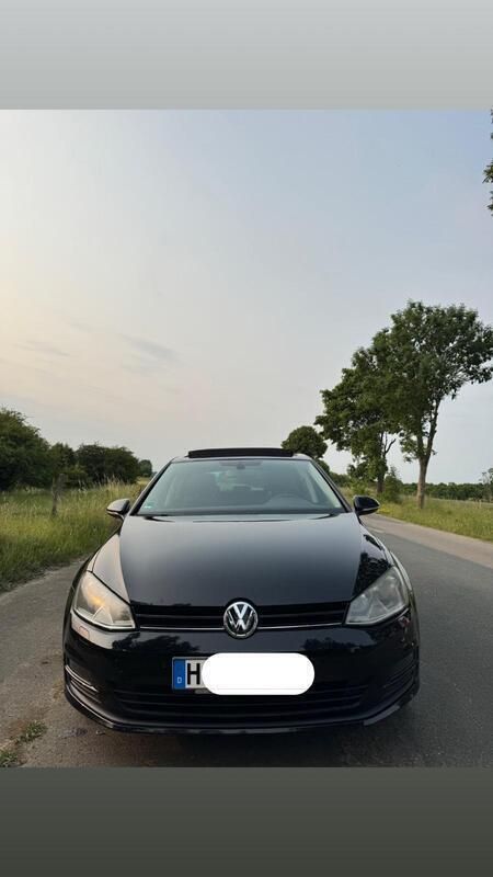 Schwarz Gebraucht 2014 VW Golf VII Cup Limousine | 9.900 € (Fairer Preis) - Bild 1/4