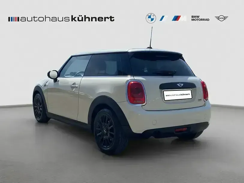 Second-hand Mini Metropolitan 102 CP (75 kW) 2016 Alb Berlinǎ