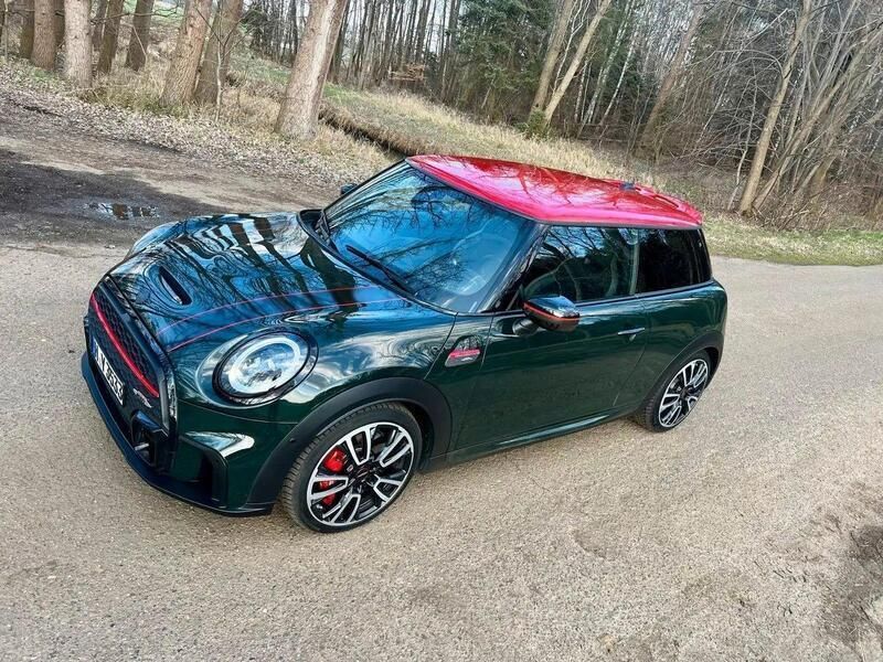 Grün Gebraucht 2023 Mini John Cooper Works Kleinwagen | 30.990 € (Fairer Preis) - Bild 1/4