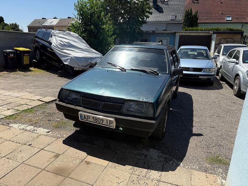 Grün Gebraucht 2006 Lada Samara Kleinwagen | 690 € - Bild 1/4
